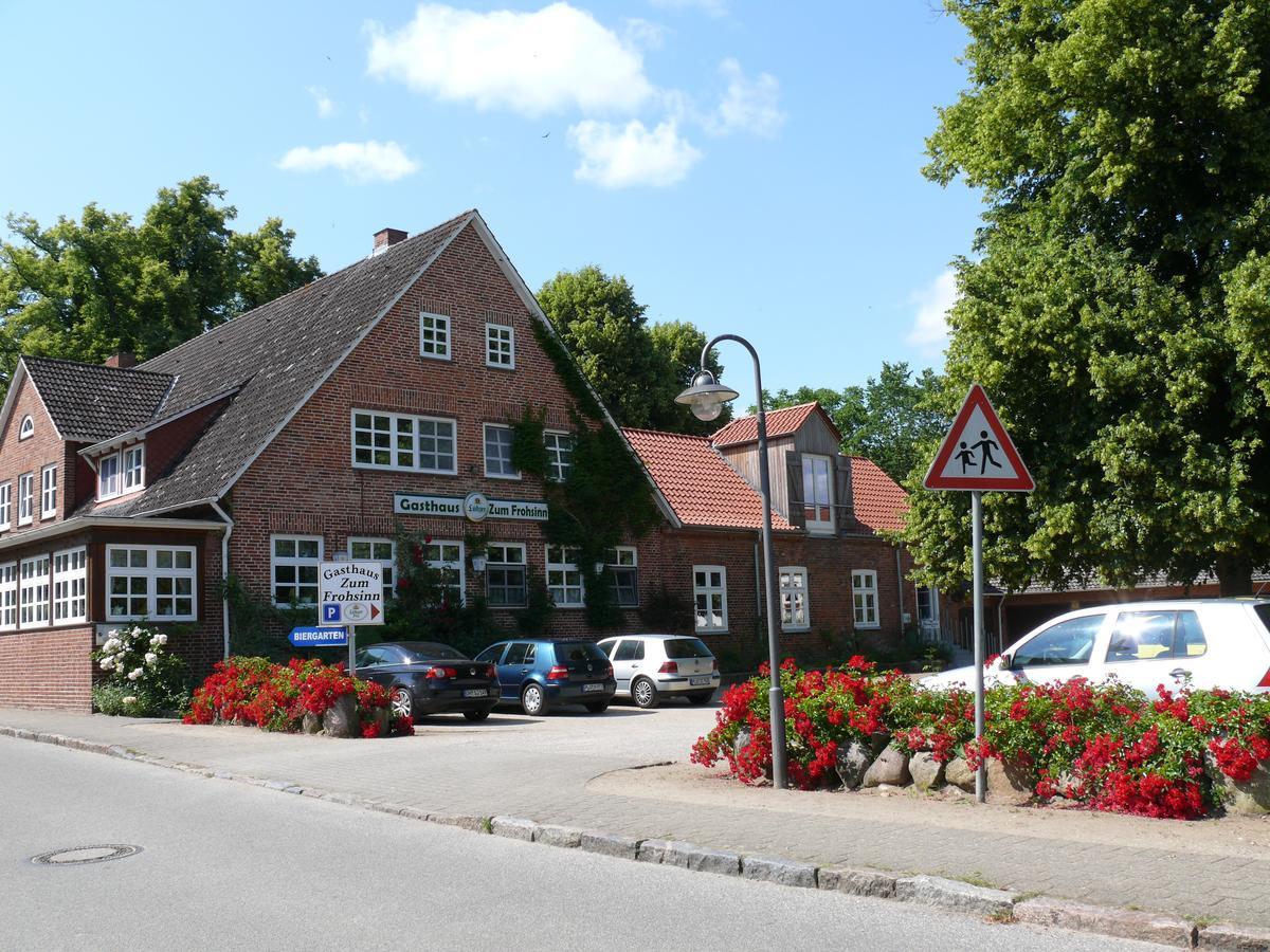 Gasthaus Zum Frohsinn Bosau Exterior photo